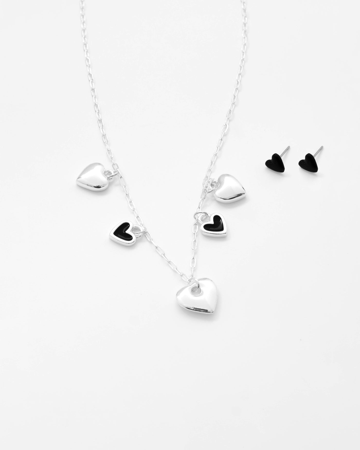 Black hearts necklace+Black heart Earrings