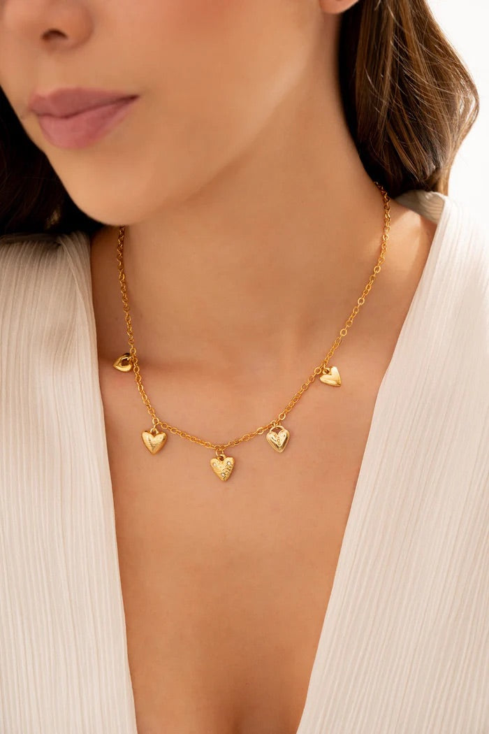 Creative mini-hearts necklace