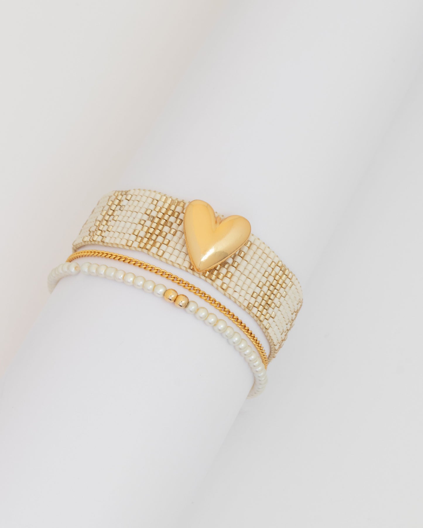 Beige Heart Bracelet Set