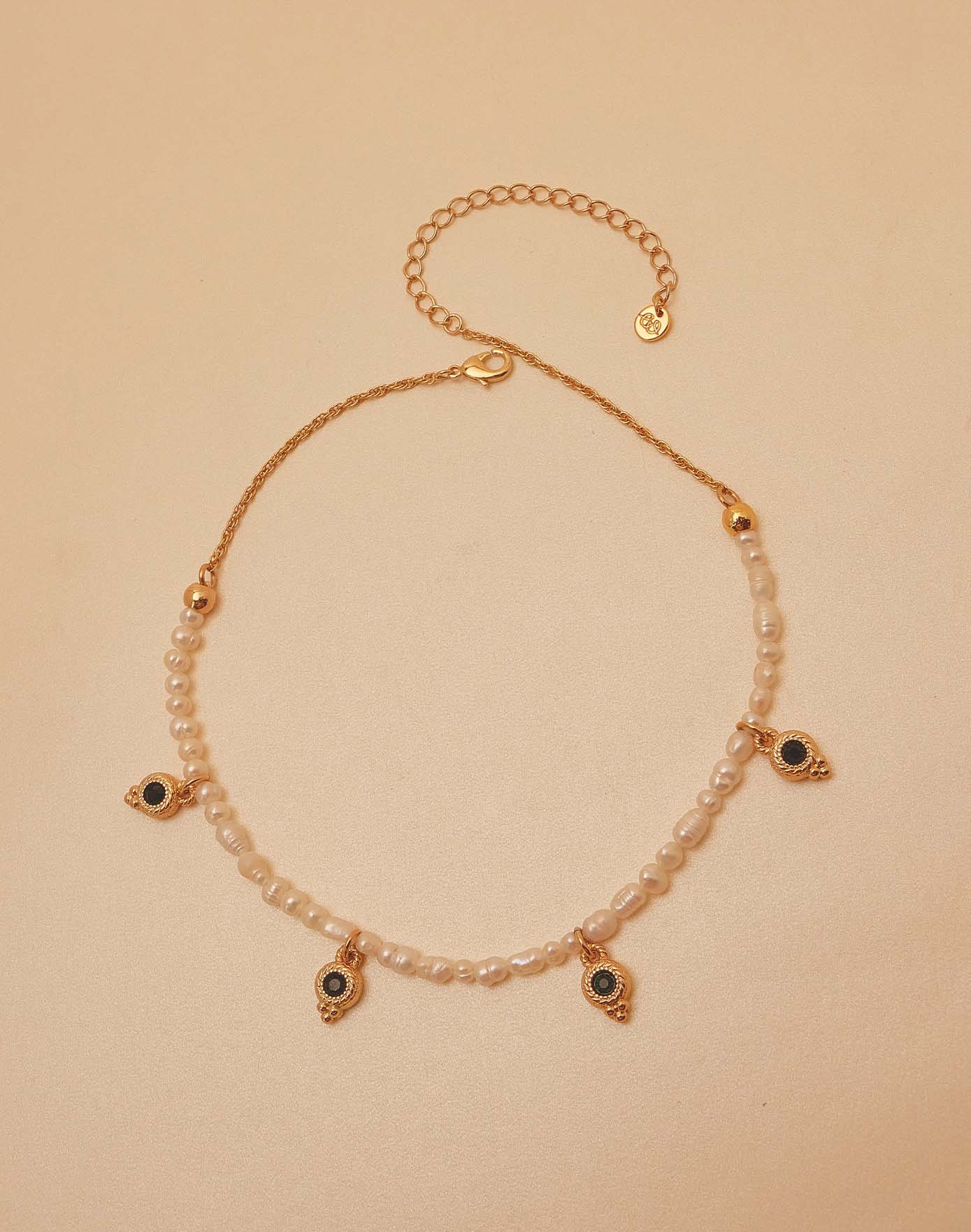 Oia Freshwater Pearl Necklace