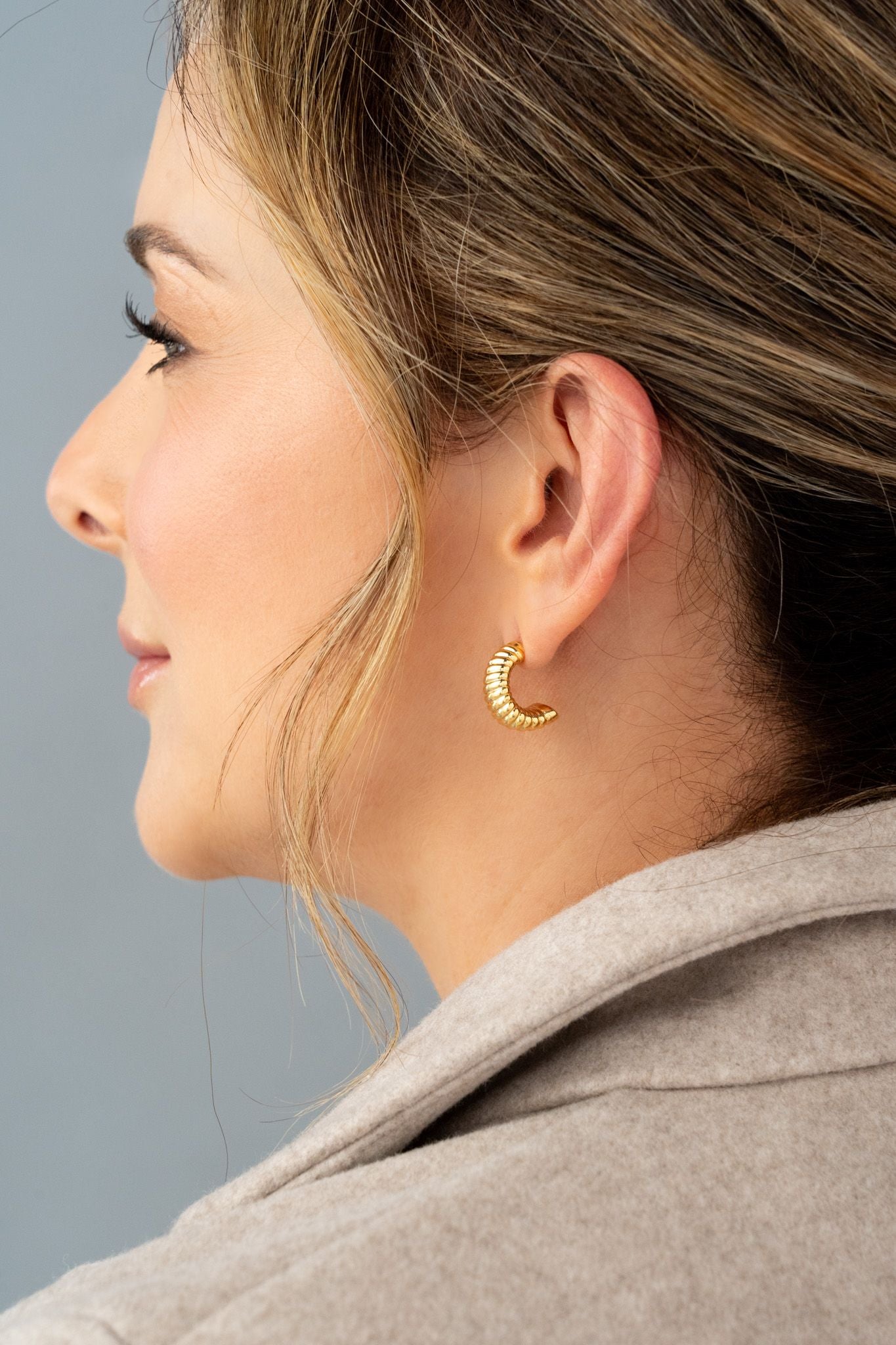 Gold texture Earrings Set