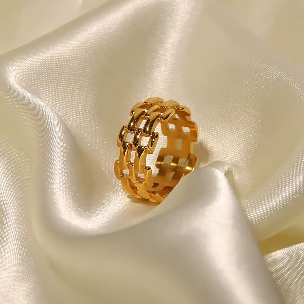 Elena Ring