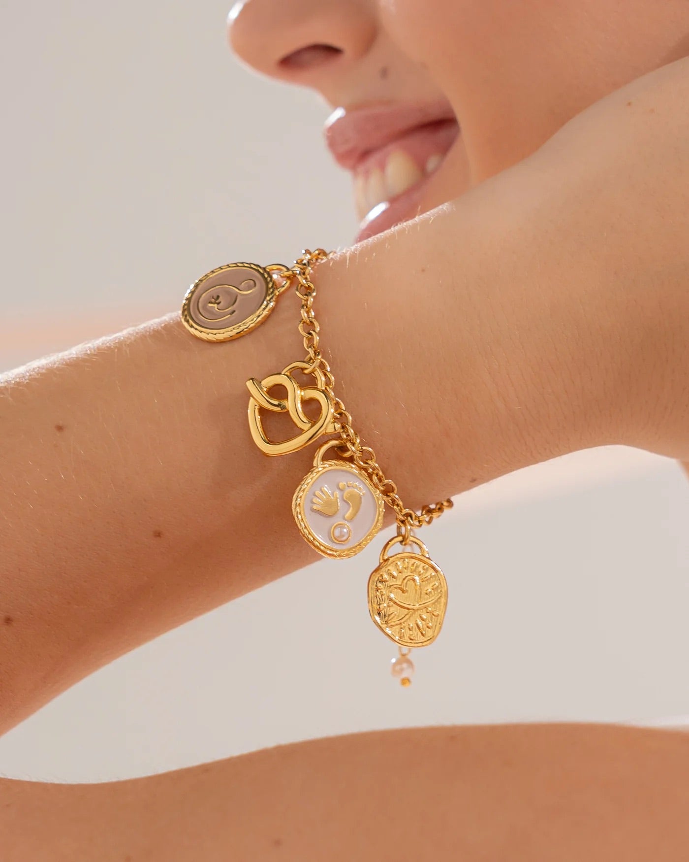 Love’s bond multicharms bracelet