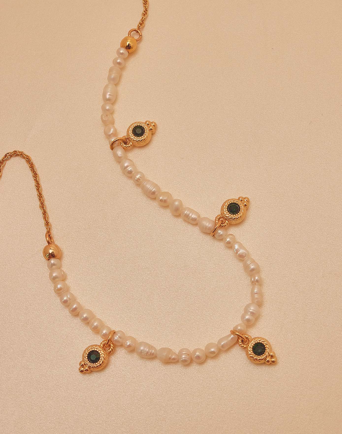 Oia Freshwater Pearl Necklace