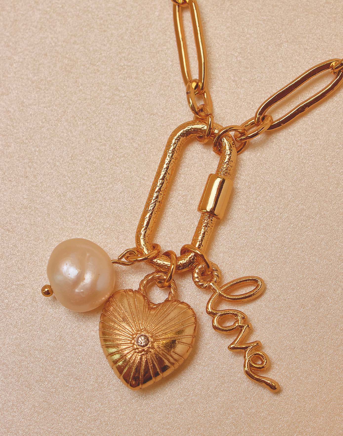 Bellagio Love Necklace Set