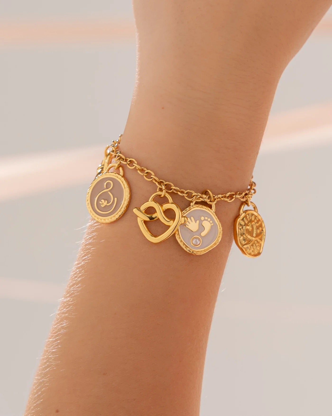 Love’s bond multicharms bracelet
