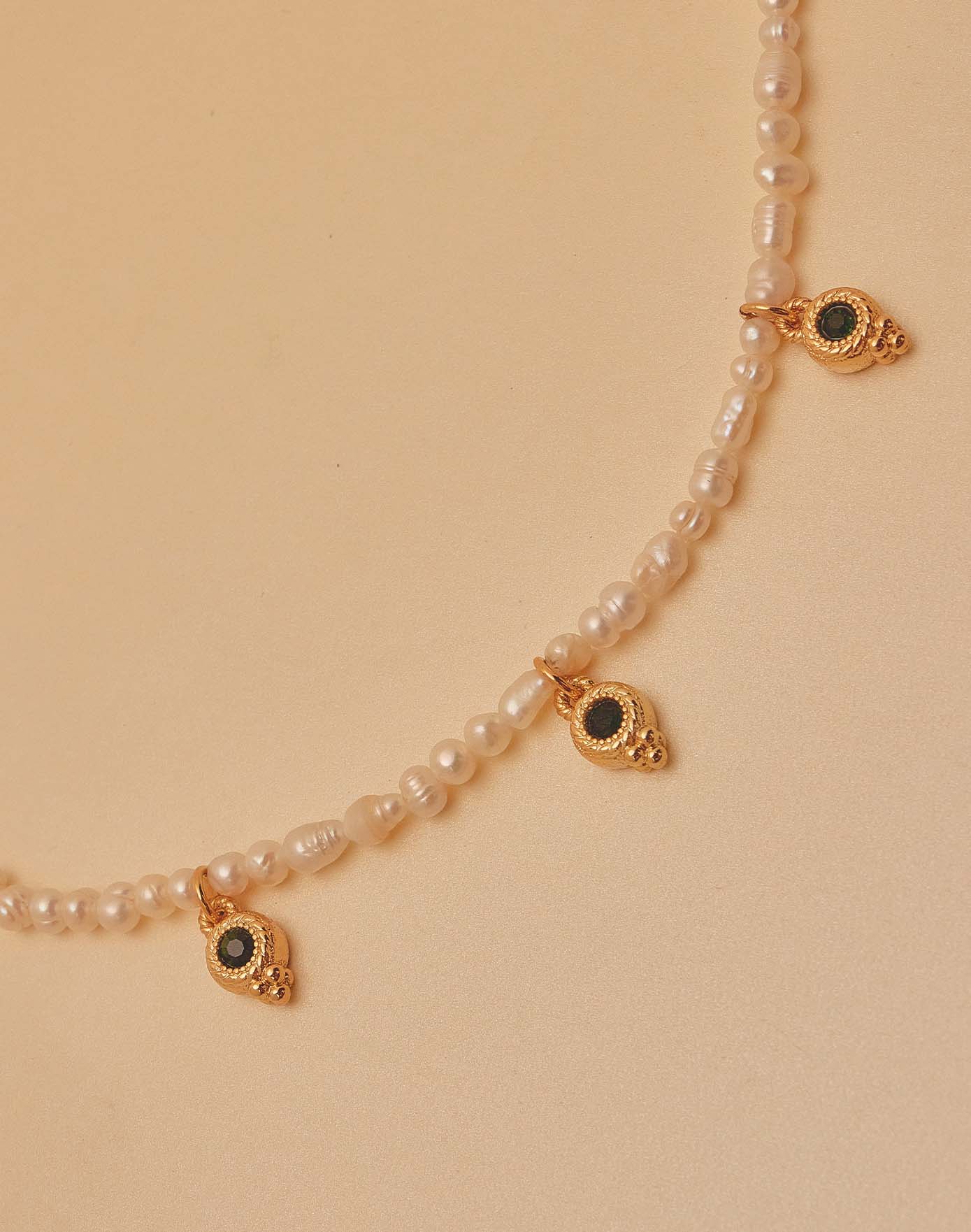 Oia Freshwater Pearl Necklace