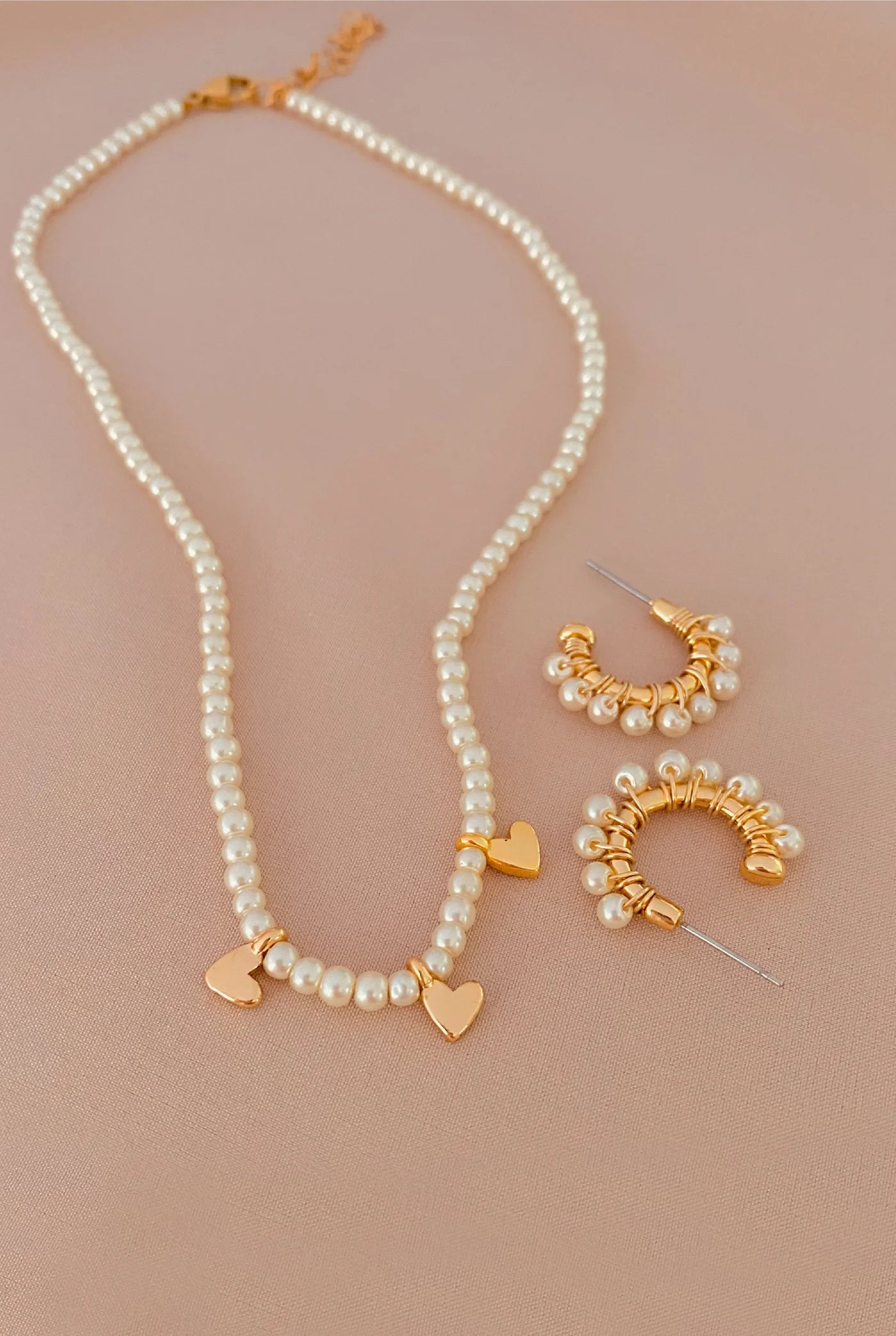 Lovely pearl Necklace+Earrings set