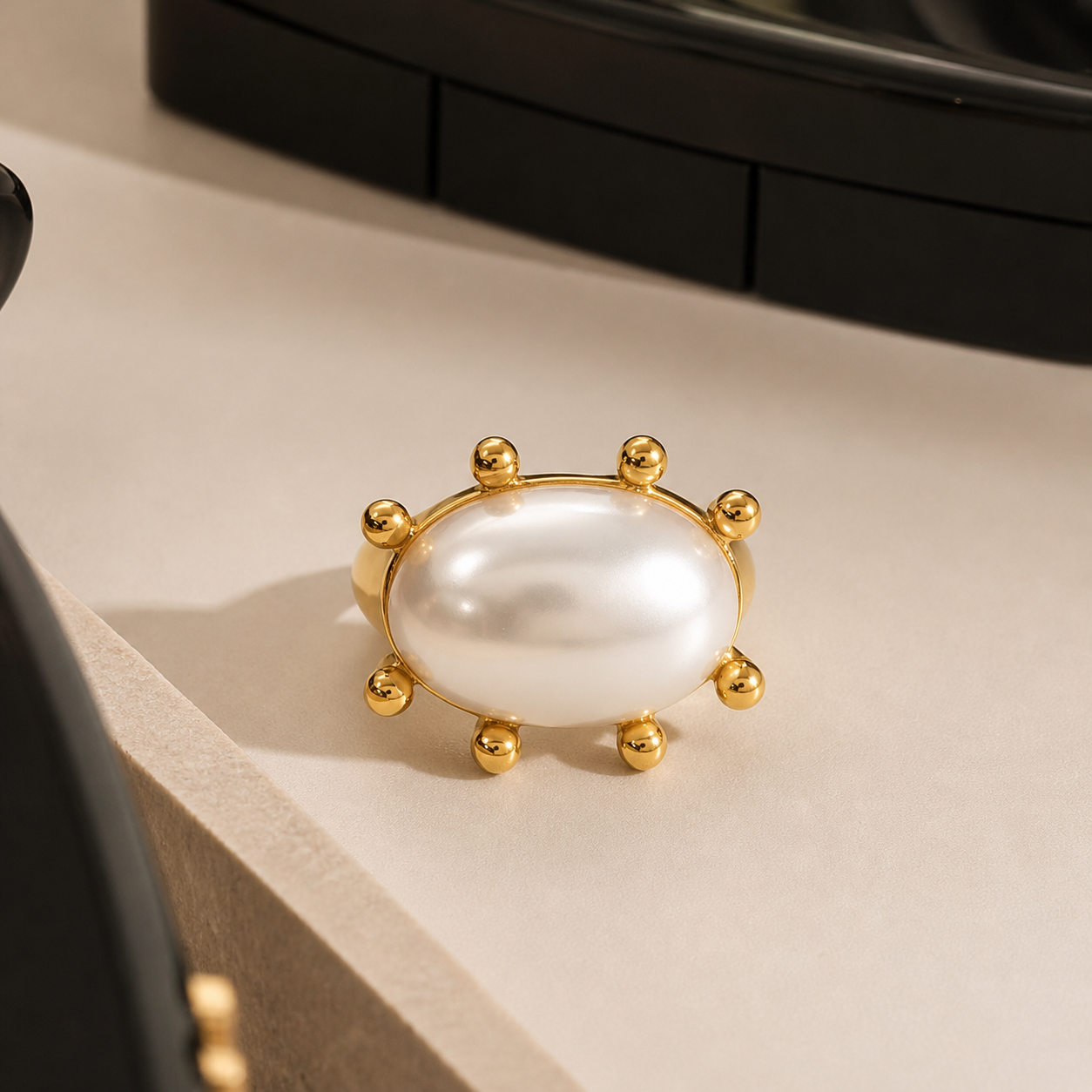 Bombon Ring